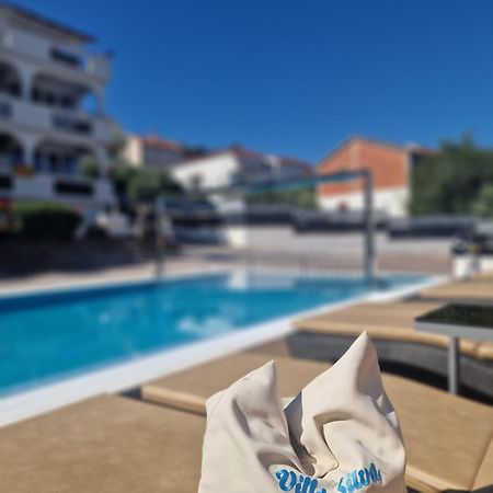 Luxury Apartments Silva With Sea View Okrug Gornji Luaran gambar