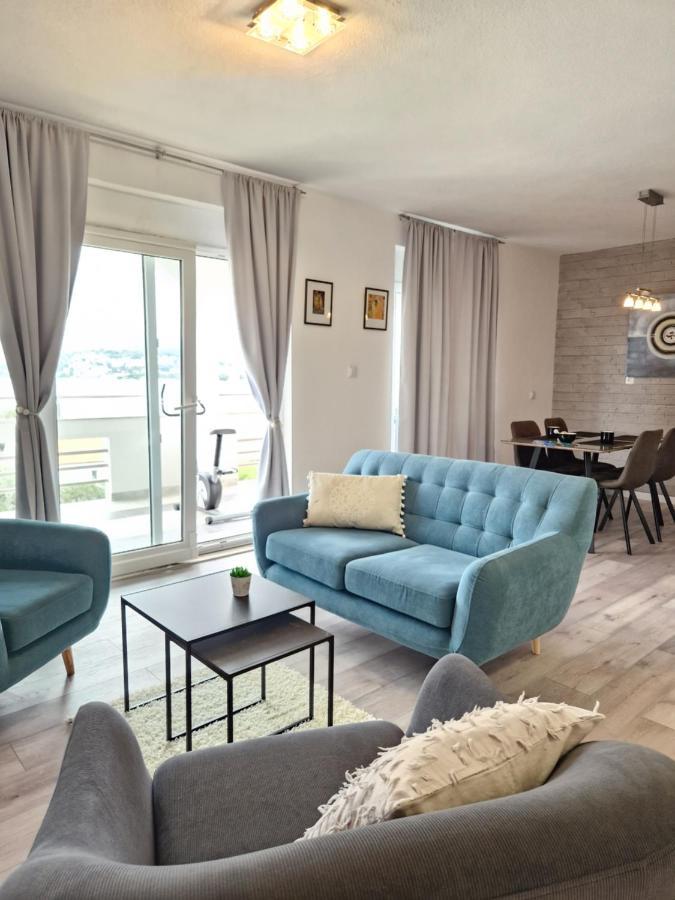 Luxury Apartments Silva With Sea View Okrug Gornji Luaran gambar