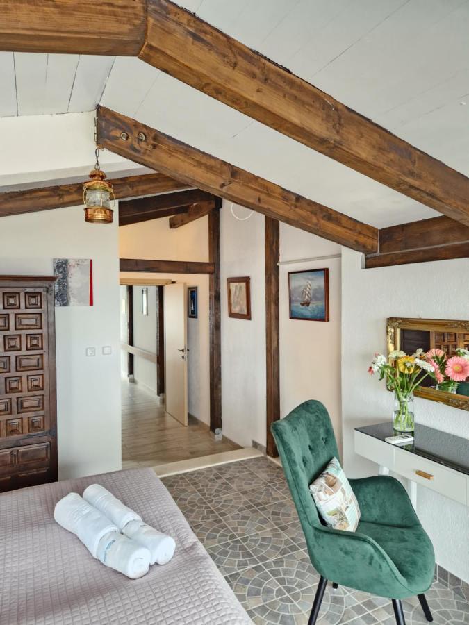 Luxury Apartments Silva With Sea View Okrug Gornji Luaran gambar