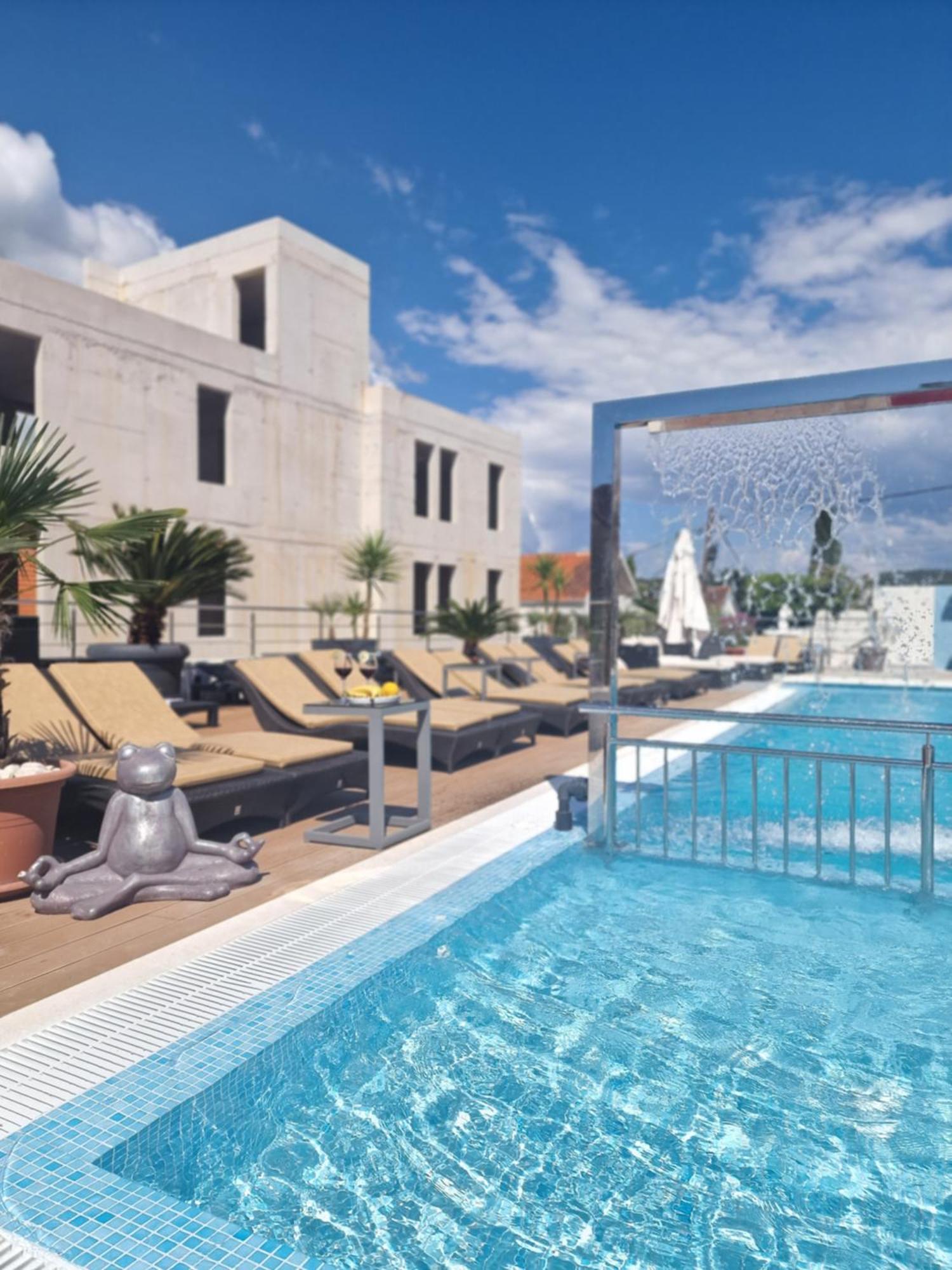 Luxury Apartments Silva With Sea View Okrug Gornji Luaran gambar